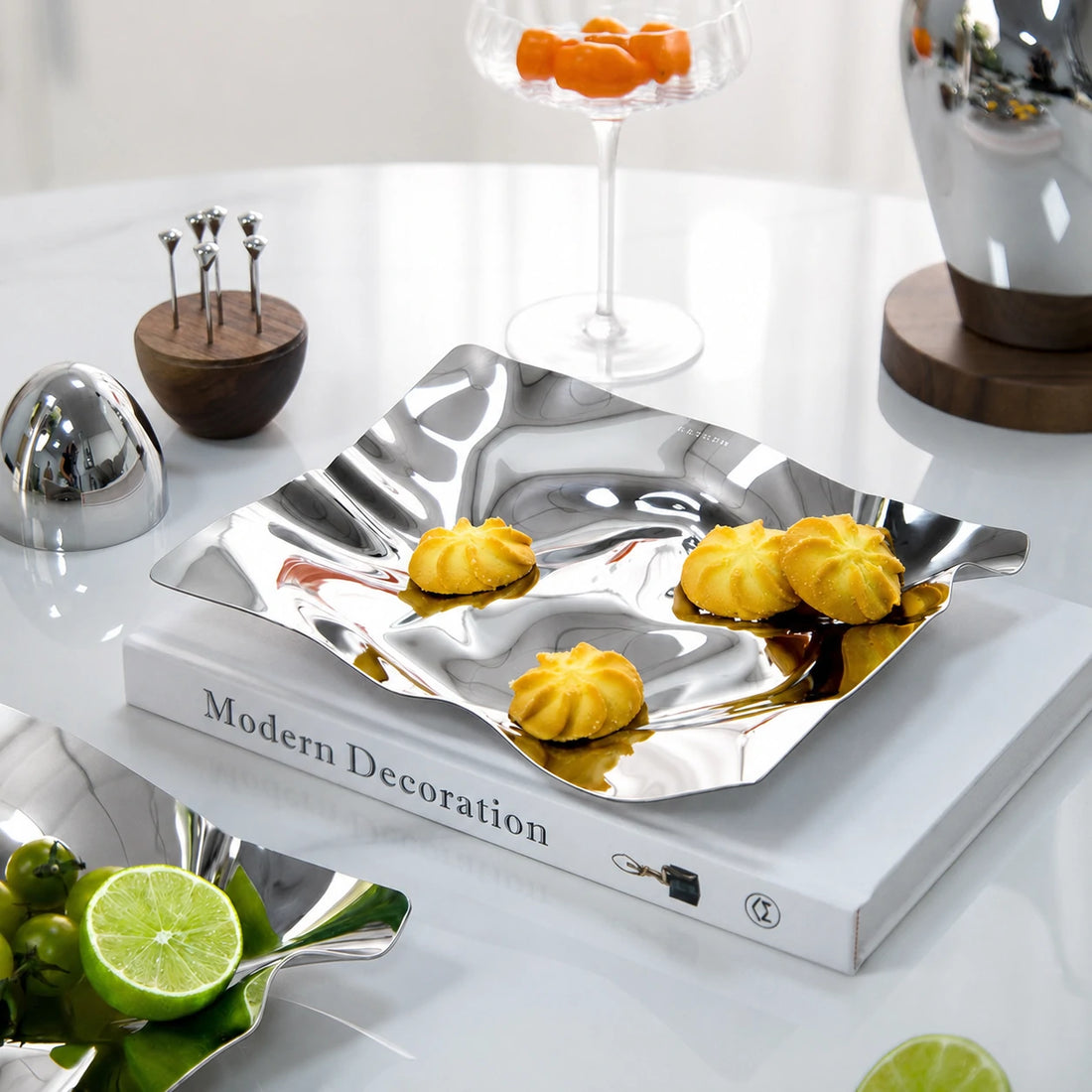 GOIFVORO Luxury Pleated Stainless Steel Fruit Bowl – Sculptural Decorative Serving Tray, product image 1 of 4