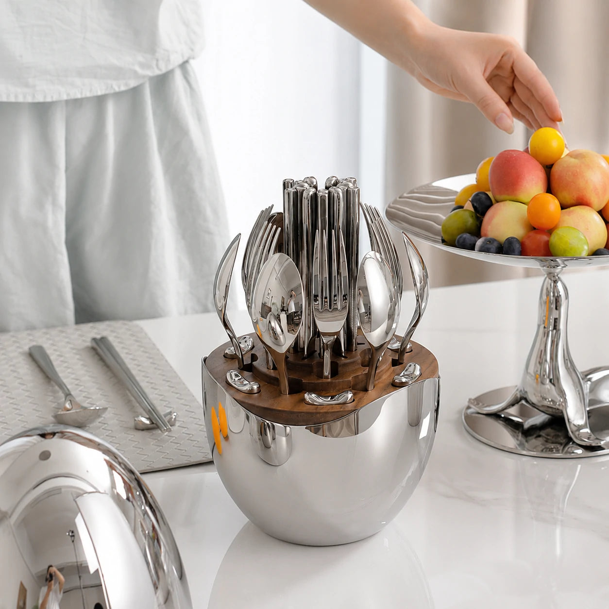 Tableware